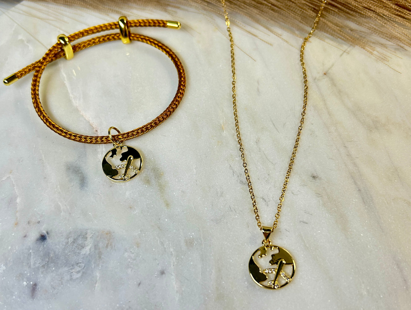 Viajera Necklace