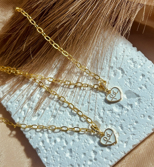Fé Necklace